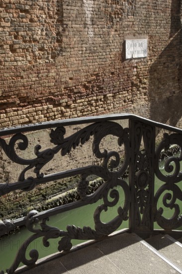 Italy Venice Rio de San Maurizio -207 Cast iron bridge railing detail
