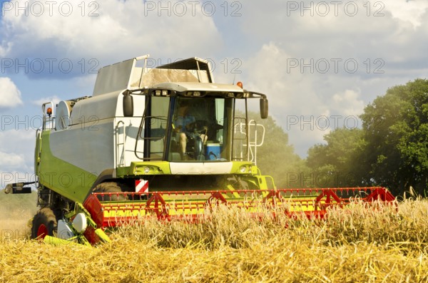 Combine harvester