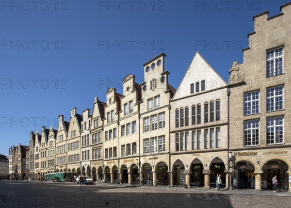 Münster/Westphalia, Prinzipalmarkt, row of houses with arcades
