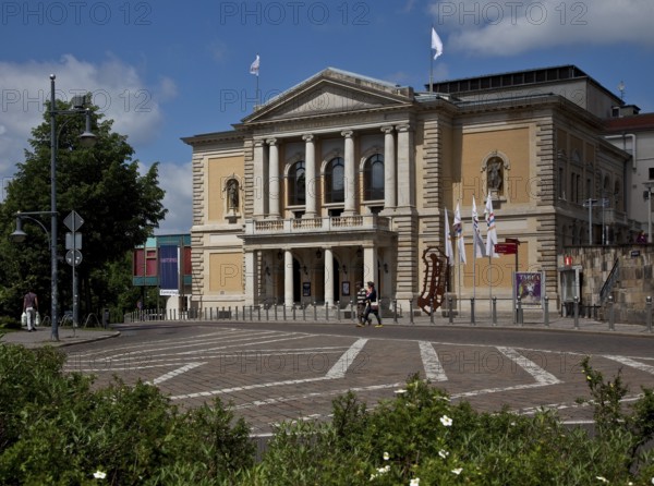 Hall S Opera House 55071, Poticus façade from the south-east 1884-86 by H. Seeling