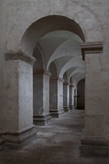 Münchenlohra b Nordhausen Church of St Gangolf 58769 View from the transept into the north aisle to