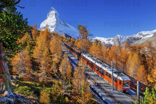 Gornergratbahn on the Riffelberg with Matterhorn 4478m in autumn, Zermatt, Mattertal, Valais,