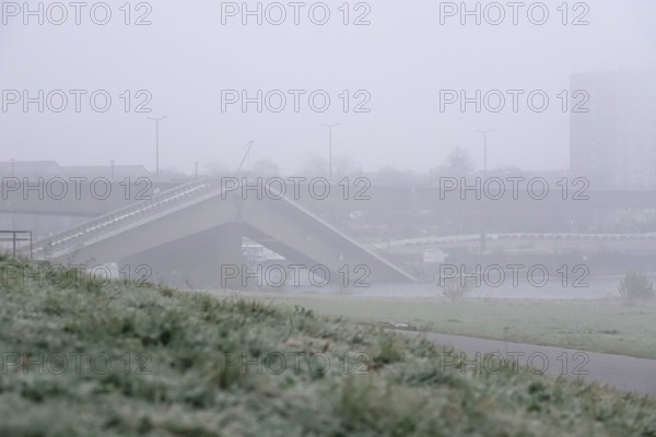 Partially collapsed Carola Bridge, fog, autumn, Dresden, Saxony, Germany, Europe