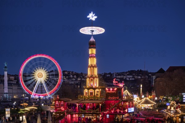 Christmas market with Christmas pyramid, Ferris wheel, New Palace, Jubilee Column, Concordia,