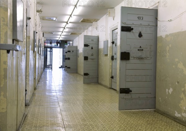 Berlin, 12.09.2008, View into a corridor with prison cells of the former central prison of the