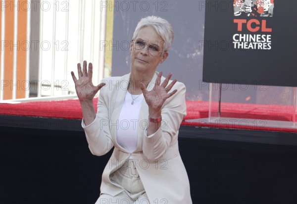 Jamie Lee Curtis at Jamie Lee Curtis hand and footprint in cement ceremony held at the TCL Chinese