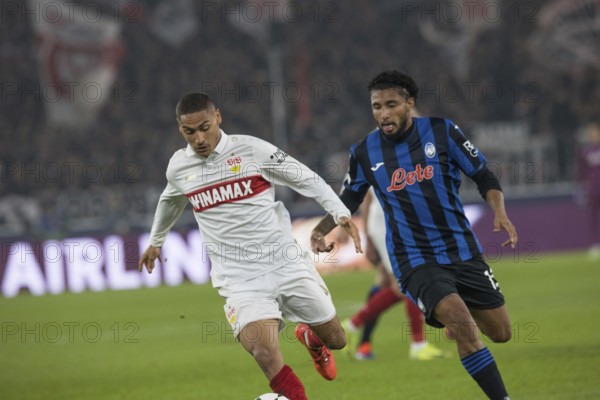 Football match, Enzo MILLOT VFB Stuttgart left on the ball in a duel with EDERSON Atalanta Bergamo,