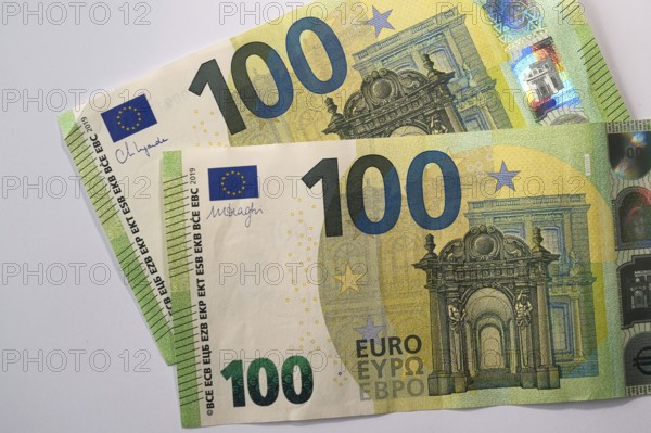 Symbol photo for cash, two 100 euro notes, North Rhine-Westphalia, Germany, Europe