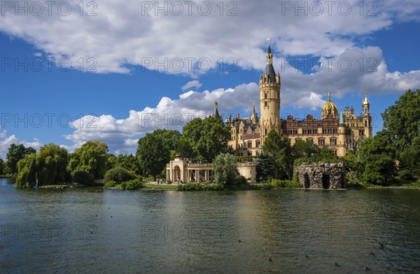 Schwerin, Mecklenburg-Vorpommern, Germany, Schwerin Castle on Lake Schwerin, seat of the