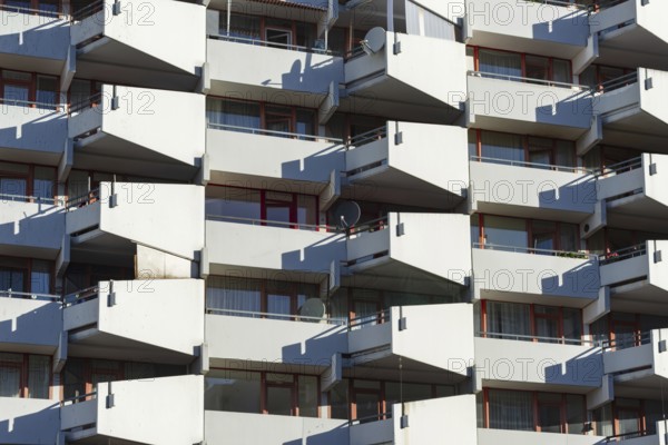 High-rise residential building with balconies and satellite dishes, Trabantenstadt Chorweiler in