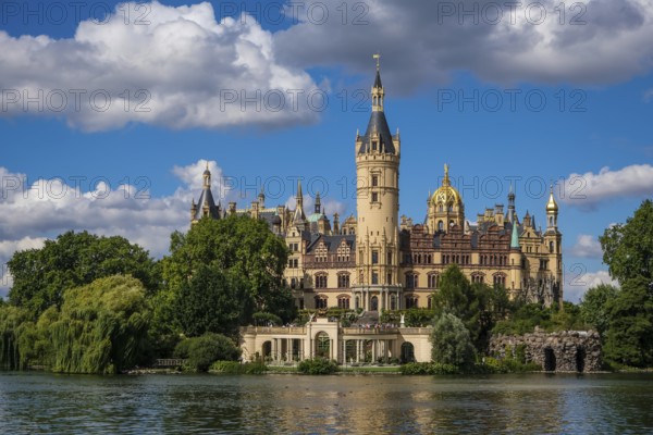Schwerin, Mecklenburg-Vorpommern, Germany, Schwerin Castle on Lake Schwerin, seat of the