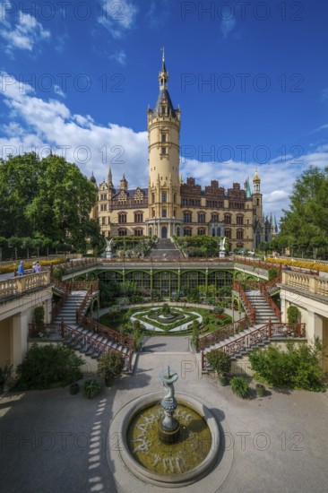 Schwerin, Mecklenburg-Vorpommern, Germany, Schwerin Castle on Lake Schwerin, seat of the