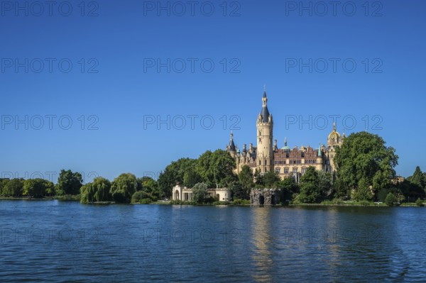 Schwerin, Mecklenburg-Vorpommern, Germany, Schwerin Castle on Lake Schwerin, seat of the