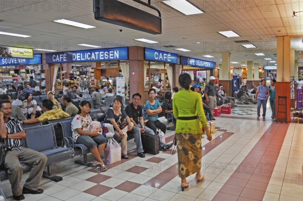 Cafe, waiting room with passengers, airport, Denpasar, Bali, Indonesia, Asia