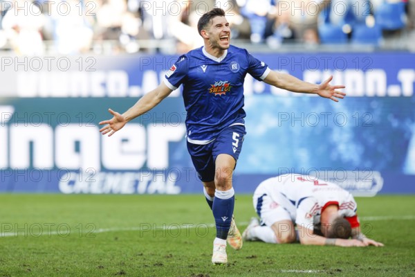 Germany: Soccer 2nd Bundesliga, Matchday 19 - Karlsruher SC vs. Fortuna Düsseldorf - BBBank