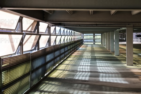 Unused parking spaces in a multi-storey car park, Berlin, 22.01.2025, Berlin, Berlin, Germany,