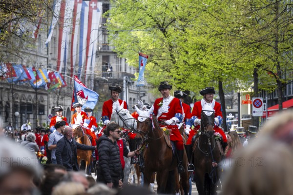 Parade of historically costumed guild members, Oberstrass Guild, Sechseläuten or Sächsilüüte,