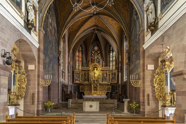 Interior of the Villingen Minster Cathedral of Our Lady, Villingen-Schwenningen, Black Forest,
