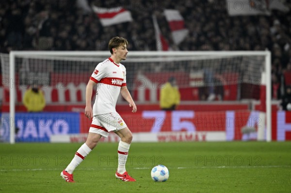 Anthony Rouault VfB Stuttgart (29) Action on the ball MHPArena, MHP Arena Stuttgart,