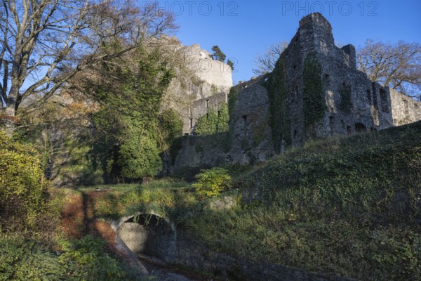 Autumn atmosphere, Hohentwiel fortress ruins, town of Singen, district of Constance,