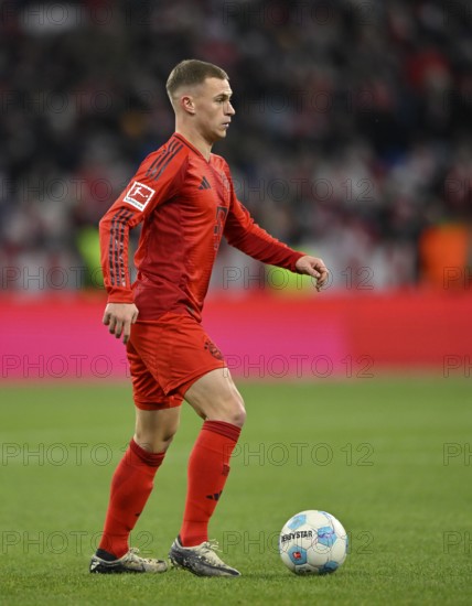 Joshua Kimmich FC Bayern Munich FCB (06) Action on the ball Allianz Arena, Munich, Bavaria,