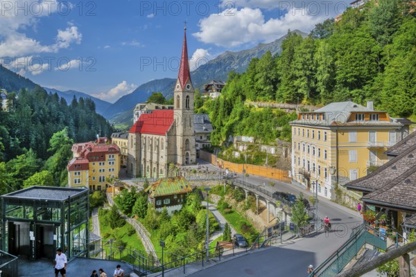 View of the village with parish church, Bad Gastein, Gastein Valley, Hohe Tauern, Pongau, Salzburg