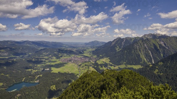 Panorama from Himmelschrofen, 1790m, into the Illertal, Freibergsee and Oberstdorf, Allgäu Alps,