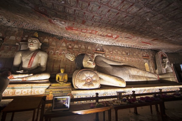 Buddha statues in the Dambulla cave temple, Dambulla, Central Province, Sri Lanka, Asia