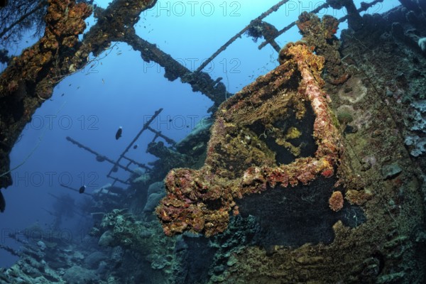 Ship superstructure, hatch, deck, British Loyalty, wreck, shipwreck, torpedoed on 09.03.1944 by