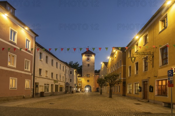 The Donautor city gate and the historic city centre at dusk, Kelheim, Lower Bavaria, Bavaria,