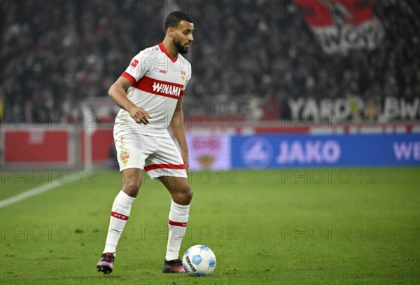 Josha Vagnoman VfB Stuttgart (04) Action on the ball MHPArena, MHP Arena Stuttgart,