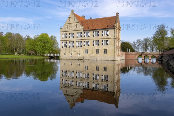 Moated castle Hülshoff, Havixbeck, Münsterland, North Rhine-Westphalia, Germany, Europe