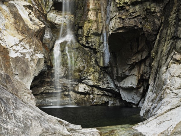 Cascata del Salto waterfall, Maggia, Maggia Valley, Canton Ticino, Switzerland, Europe
