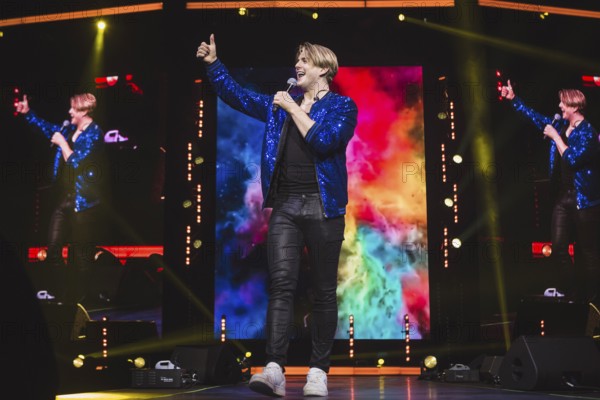 Vincent Groß at the Schlagernacht des Jahres live on Das Original Tour in the Berlin Uber Arena on