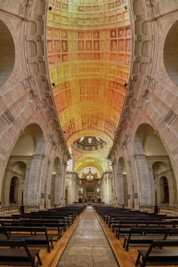 Church and Monastery of Sao Vicente de Fora, Central nave and ceiling, Lisbon, Portugal, Europe