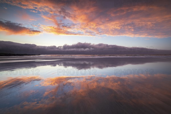 Sunset on the beach at Skagsanden, Flakstad, Lofoten, Norway, Europe