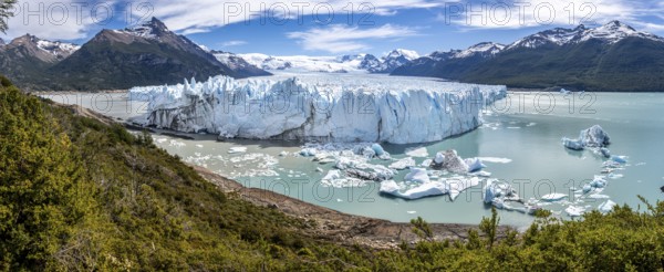 Perito Moreno Glacier, El Calafate, Santa Cruz Province, Argentina, South America