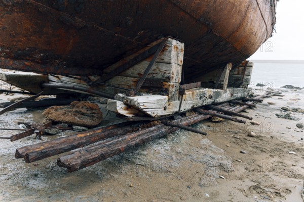 Abandoned supply boat, abandoned Swift factory, The Swift refrigerator in Puerto San Julián, Puerto