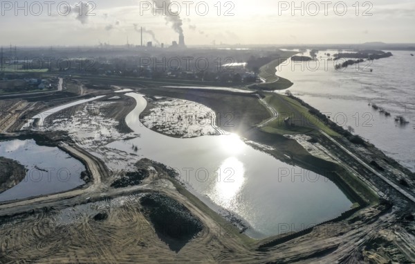 Dinslaken, North Rhine-Westphalia, Germany, Emscher estuary into the Rhine. In front, the