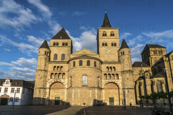 St Peter's Cathedral, UNESCO World Heritage Site in Trier, Rhineland-Palatinate, Germany, Europe