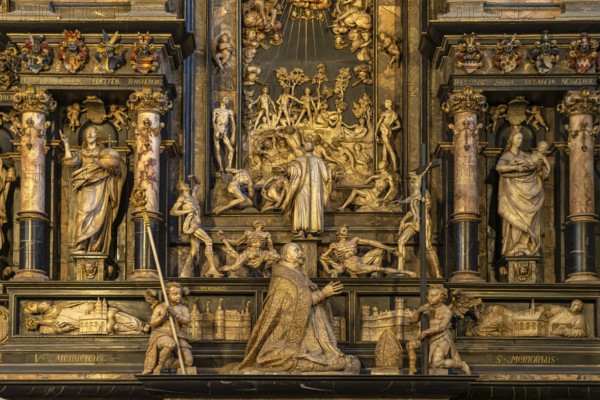 Detail of the tomb of Prince-Bishop Dietrich von Fürstenberg Interior of Paderborn Cathedral