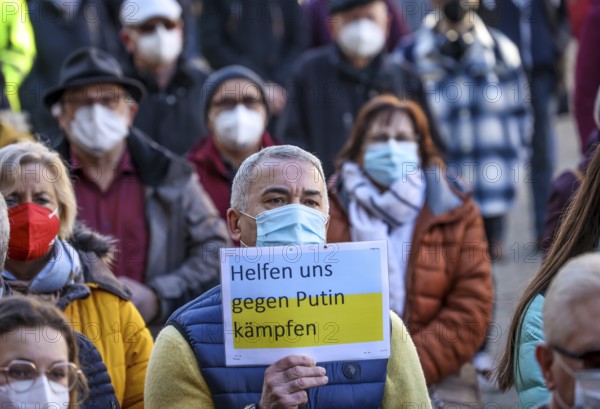 Wesel, North Rhine-Westphalia, Germany, Demonstration against Putin's war in Ukraine. Peace