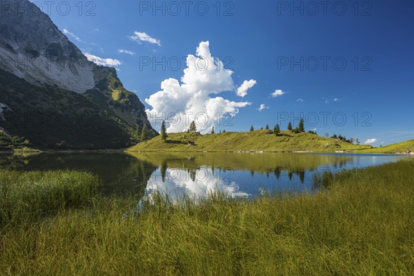 Unterer Gaisalpsee, Allgäu Alps, Allgaeu, Bavaria, Germany, Europe