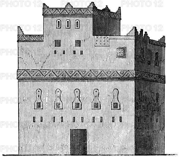 Oriental mud house with two storeys and roof terrace, small windows to the outside, bands with