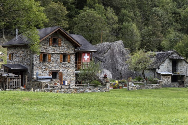 Typical Ticino stone houses in the village of Sonogno, Verzasca Valley, Valle Verzasca, Canton