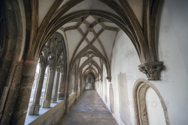 Late Gothic cloister, built 1410 - 1504, Eichstätt Cathedral, Upper Bavaria, Germany, Europe