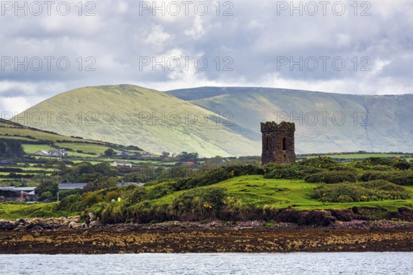 Tower Hussey's Folly, Dingle Bay, Dingle Peninsula, County Kerry, Slea Head Drive, Wild Atlantic