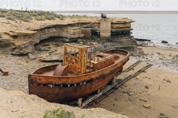 Abandoned supply boat, abandoned Swift factory, The Swift refrigerator in Puerto San Julián, Puerto