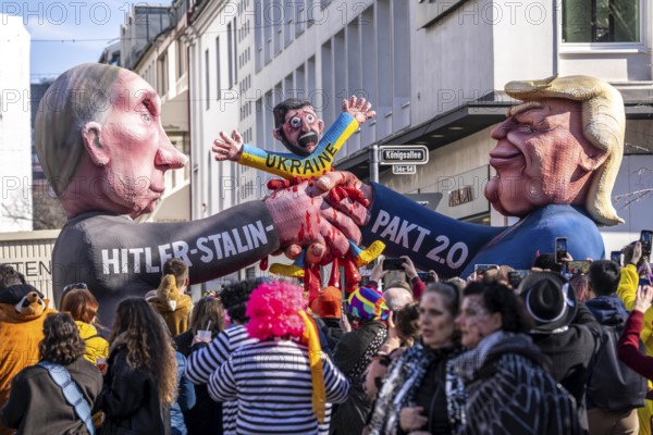 Rose Monday parade in Düsseldorf, themed float by float builder Jacques Tilly, Putin and Trump