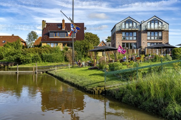 Beer garden Café Ele's Alte Werft am Innenhafen Tönning, District of North Friesland,
